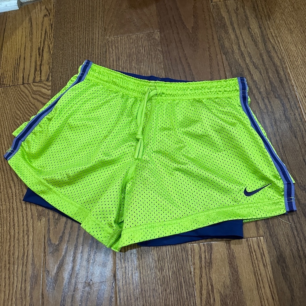 ! NEW Nike Dri-Ft Purple Lined Green Jogging Shorts Women Size S